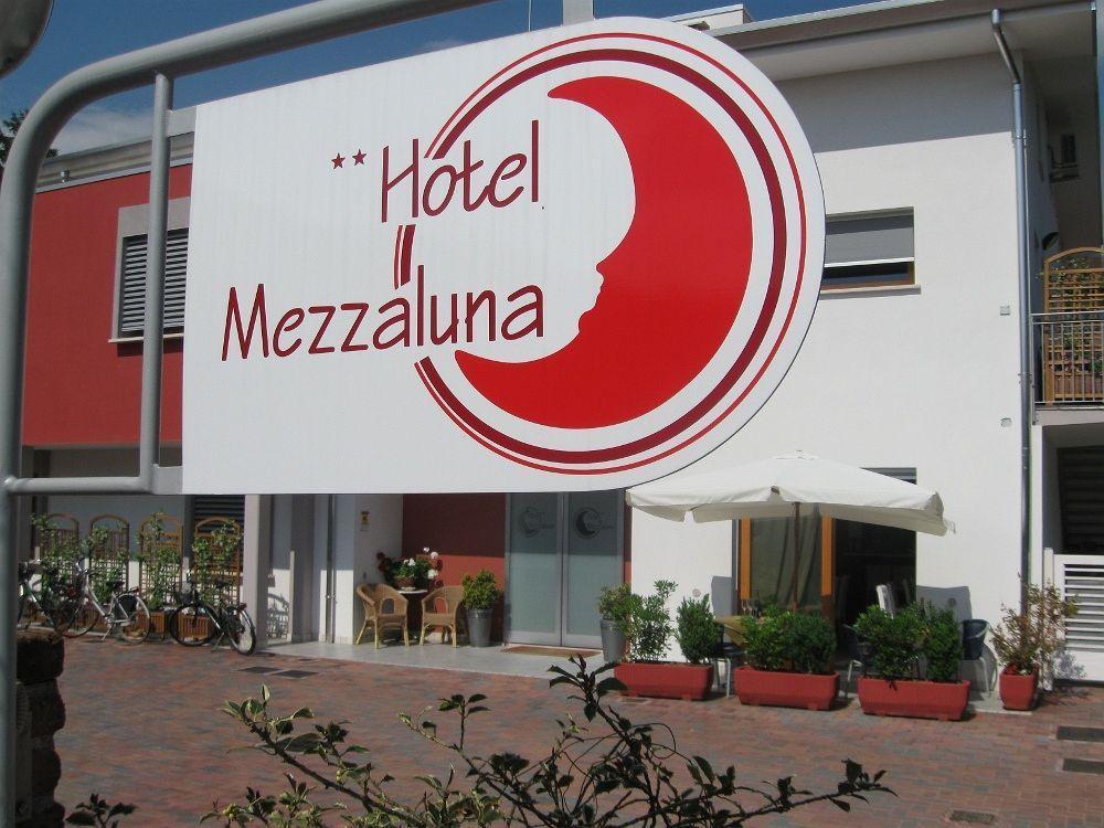 Hotel Mezzaluna Treviso Exterior foto